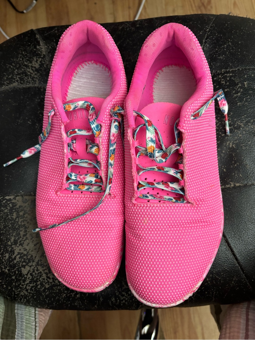 No Bull Pink tennis shoes sneakers 10 1/2